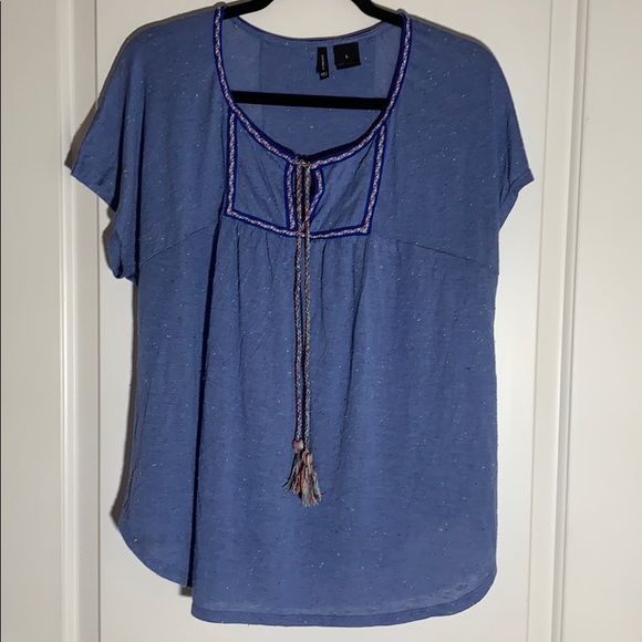 New Directions blue shirt. Size L - Picture 4 of 5